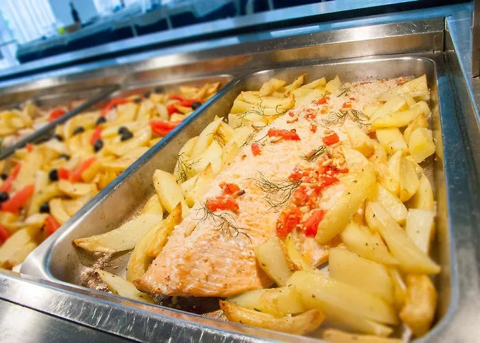 فندق Raffaello 3*