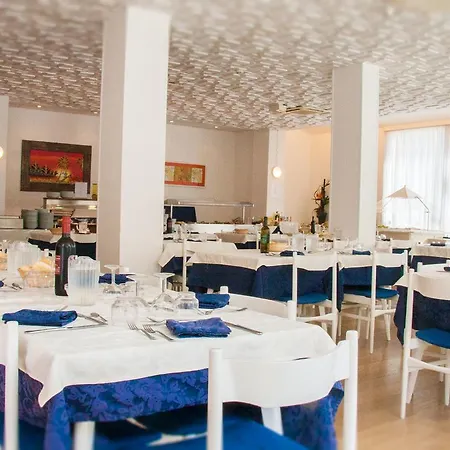 Hotel Raffaello 3*